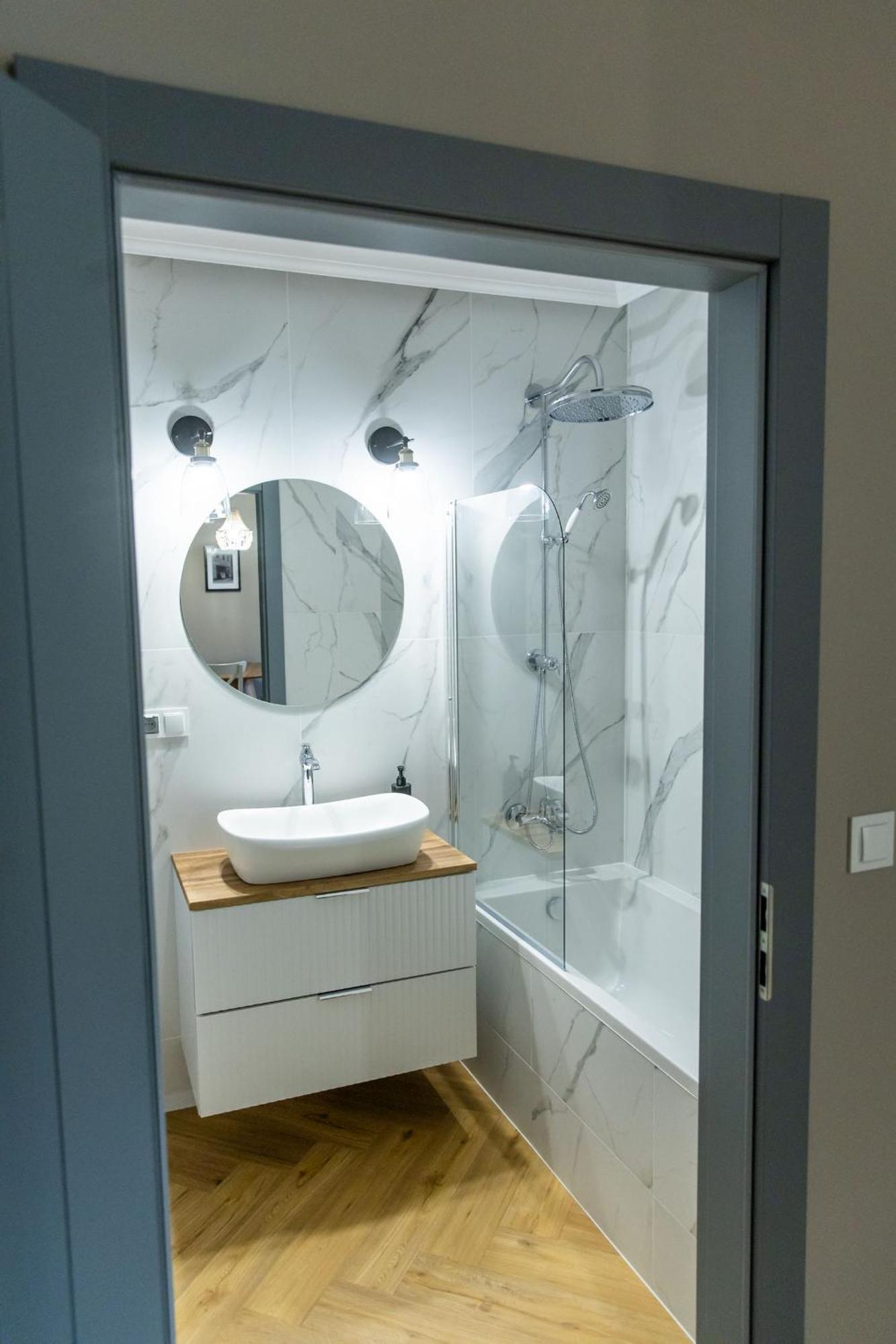 Solar Apartments I Stare Miasto 10Min I Priv Parking Free I Winda I Balkon Торунь Экстерьер фото